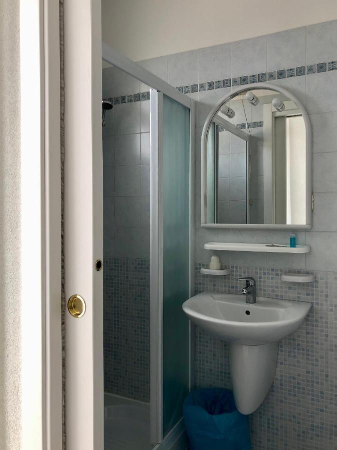 Albergo Elena Garni カオルレ エクステリア 写真