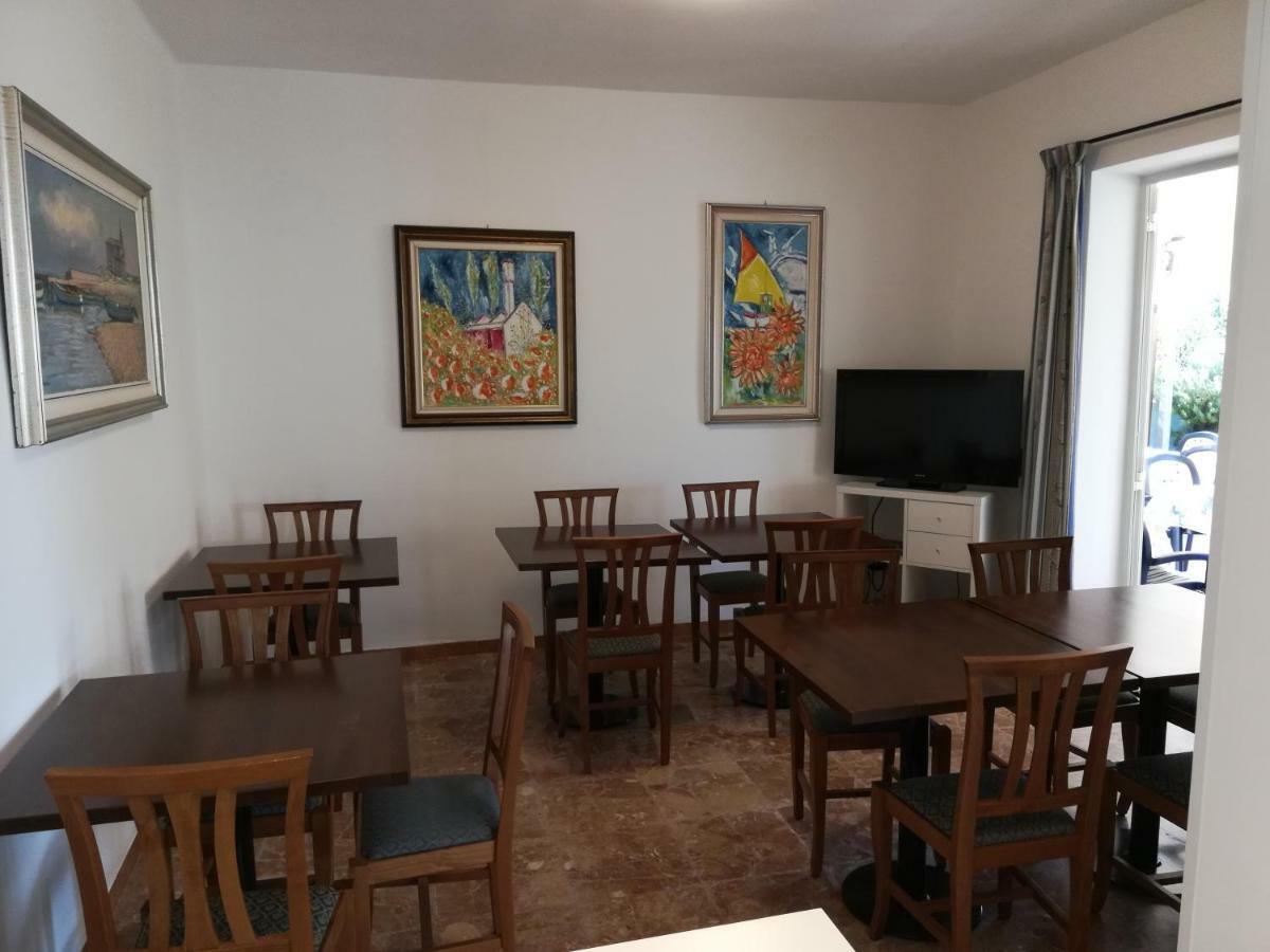 Albergo Elena Garni カオルレ エクステリア 写真